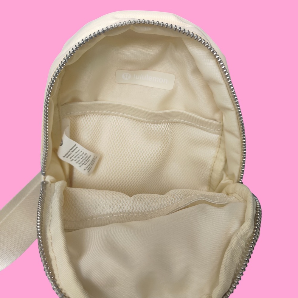 Lululemon Athletica Beige Mini Bag - Picture 3 of 9